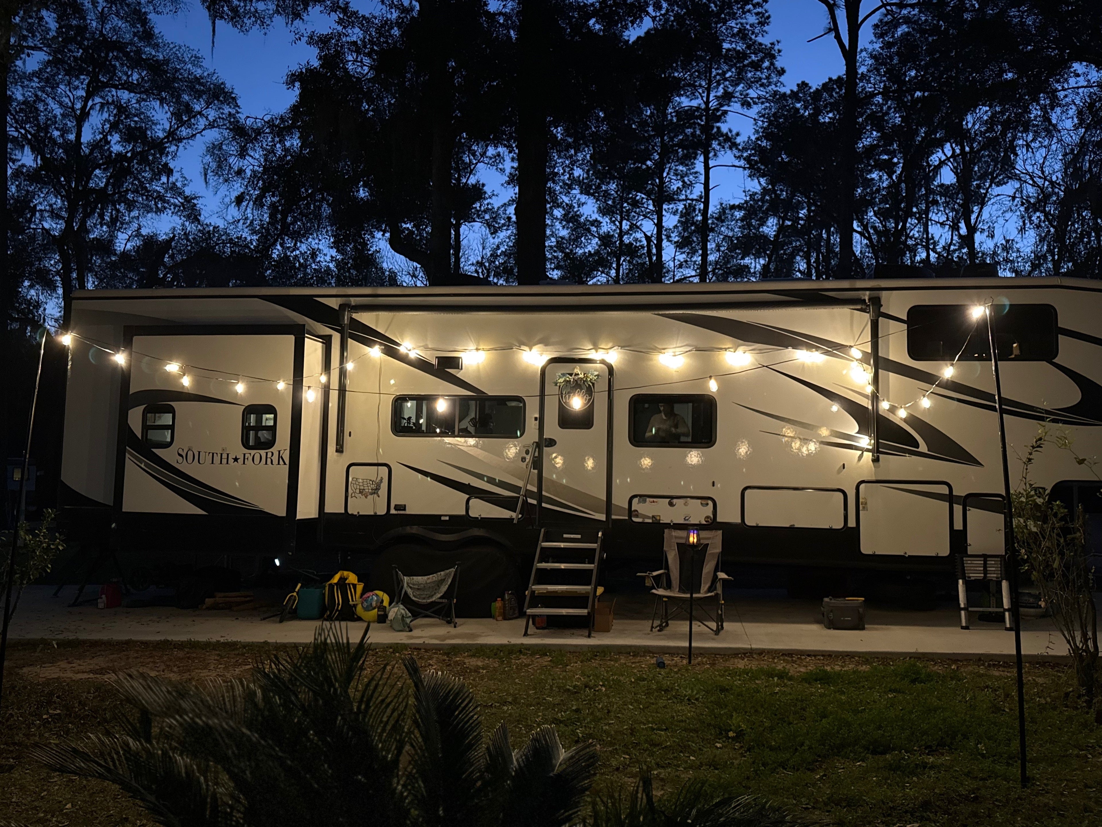 Traveling Full-Time as a Medical Mama