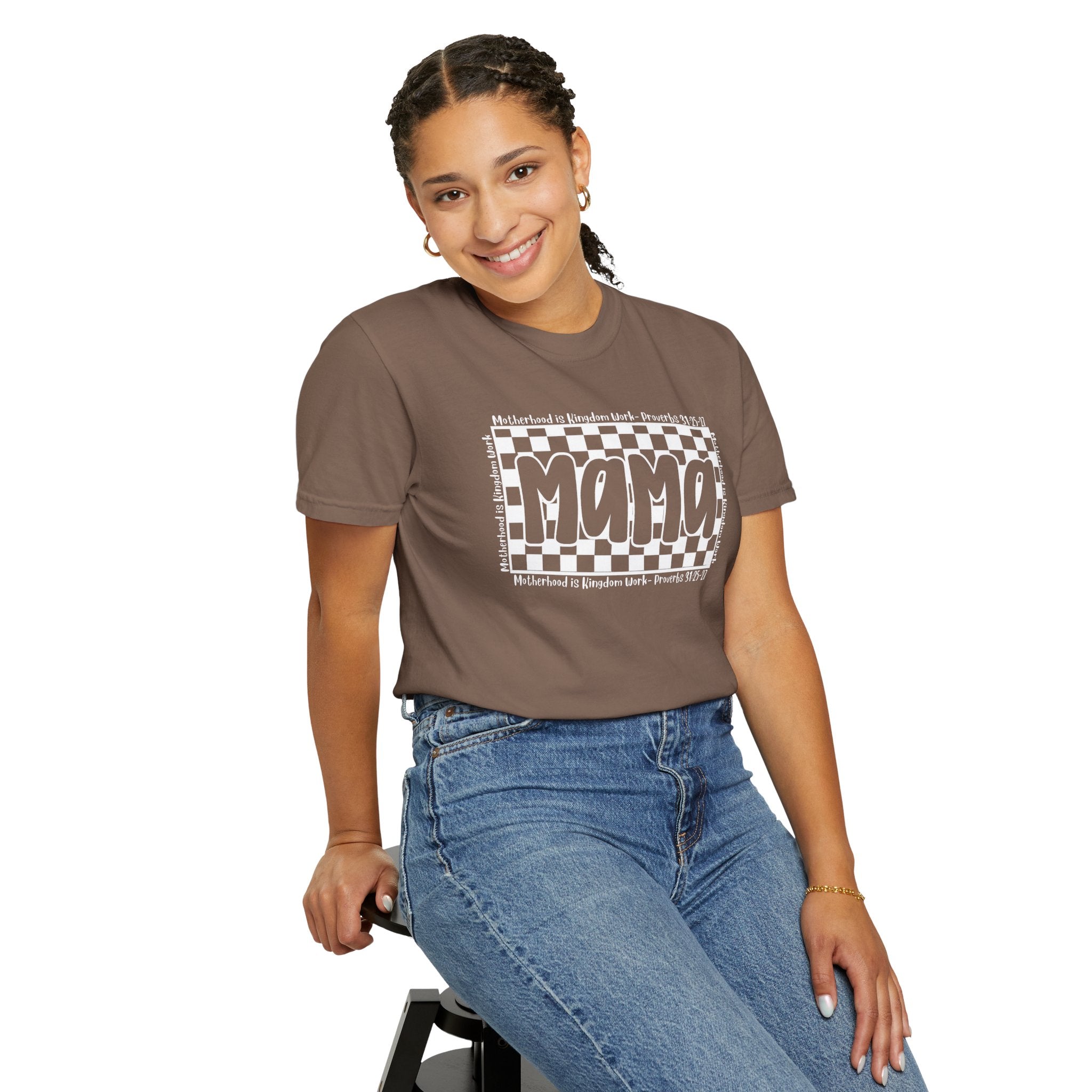 Mama Checkerboard T-Shirt — Retro Black & White Graphic Tee for Moms